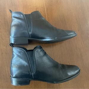 MICHAEL Michael Kors Brandy Chelsea Boots